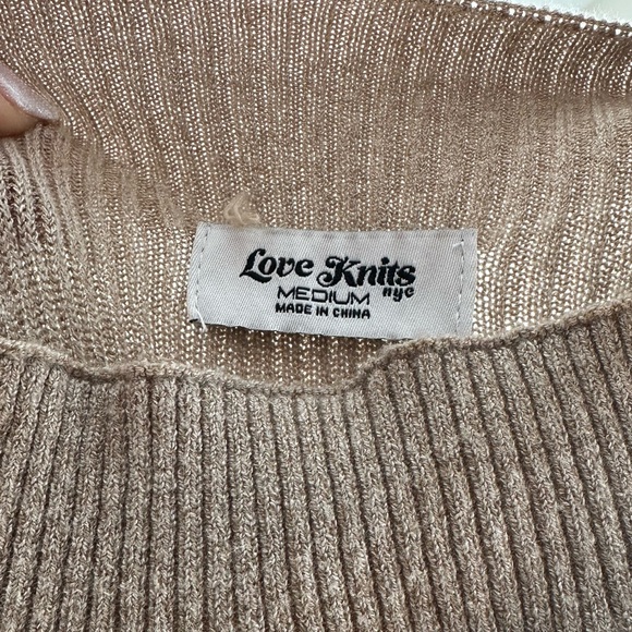 Mini BodyCon Long Sleev Sweater Dress with Cutout - Picture 11 of 11